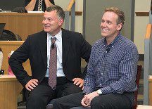 William P. Lauder, W’83, and Jim Robinson, co-founder and managing partner of RRE Ventures, (left to right) enjoy class discussion. 